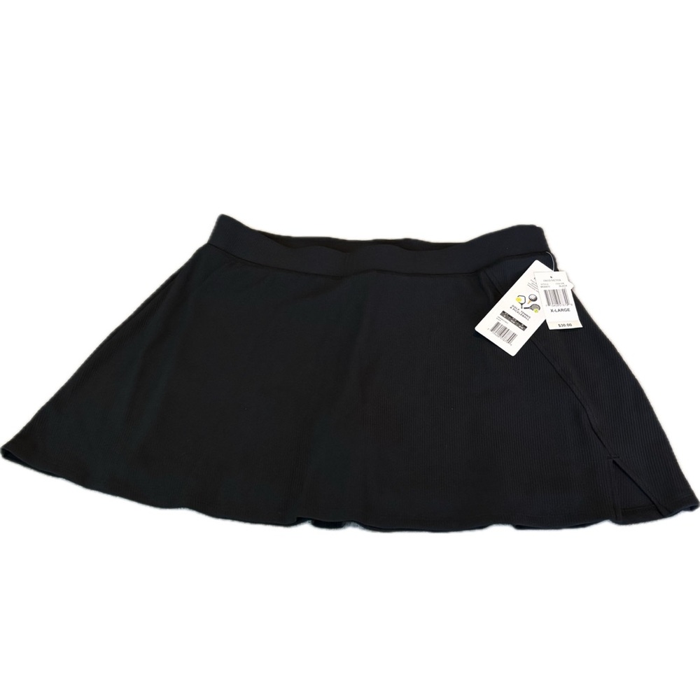 Black Women's Skirt for Golf, Tennis or Pickleball NWT